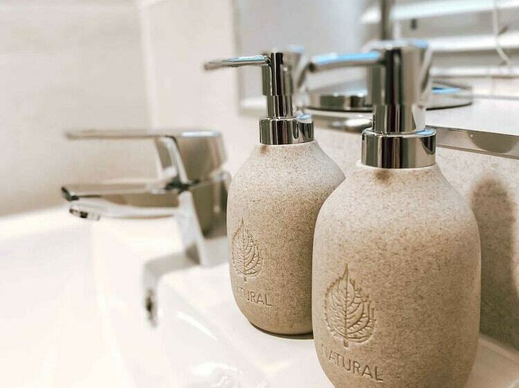 هتل Sutton Heath Lodge