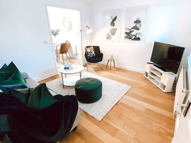 هتل Sutton Heath Lodge