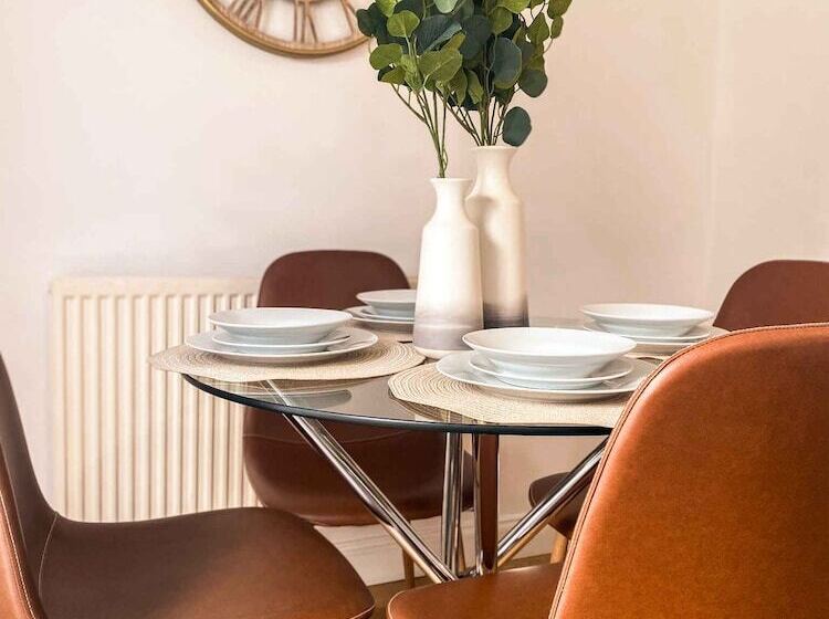 هتل Sutton Heath Lodge