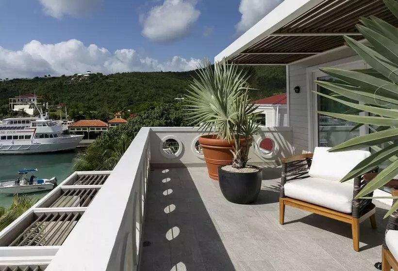 هتل Wharfside Village