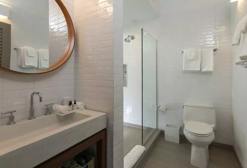 هتل Wharfside Village