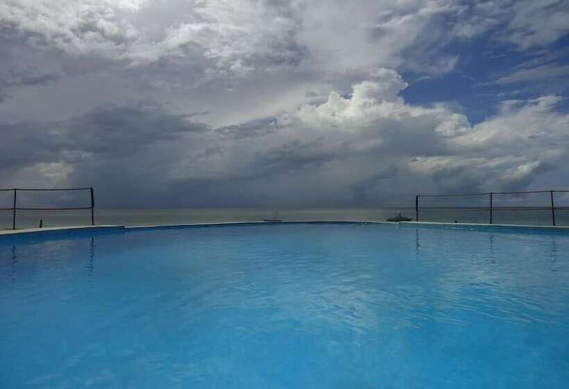 Kusini Beach Cottages