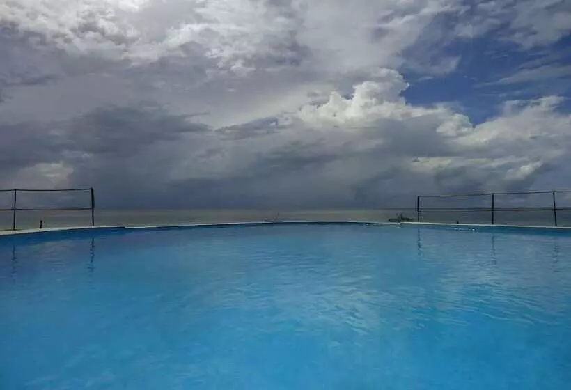 Kusini Beach Cottages
