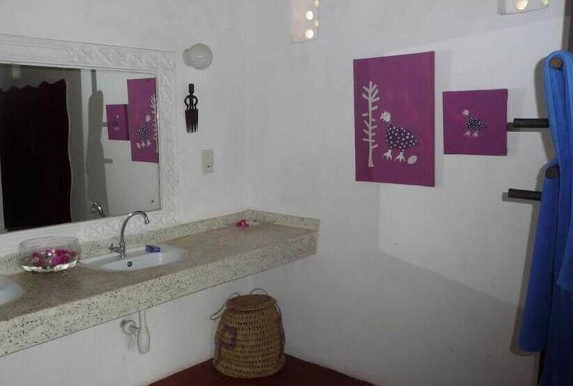 Kusini Beach Cottages