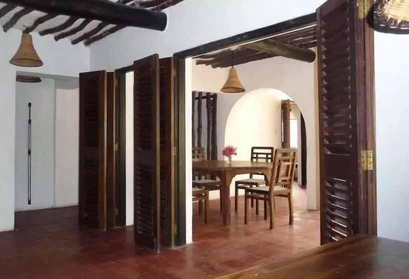 Kusini Beach Cottages