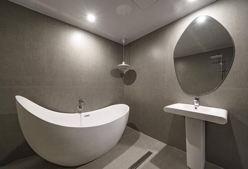 مُتل Busan Sasang Mr Brick