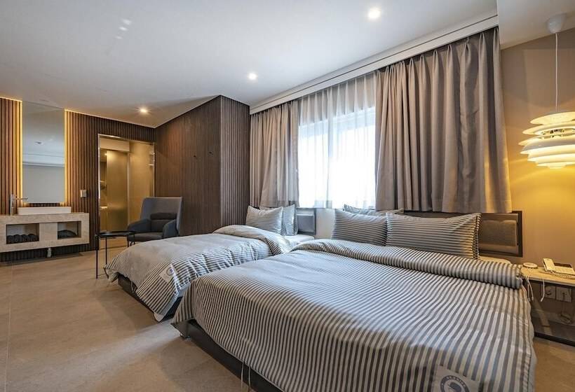 مُتل Busan Sasang Mr Brick