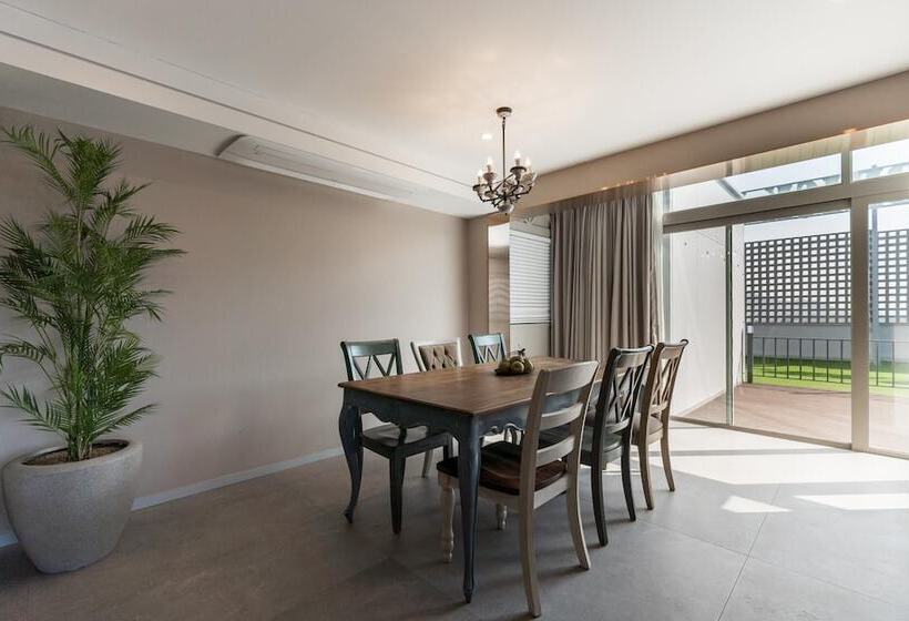 مُتل Busan Sasang Mr Brick