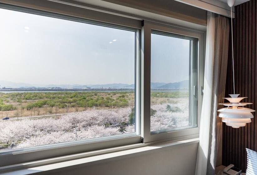 مُتل Busan Sasang Mr Brick