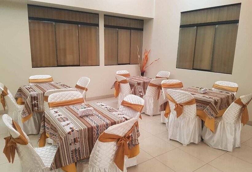 Suites Hotel Jose Felix