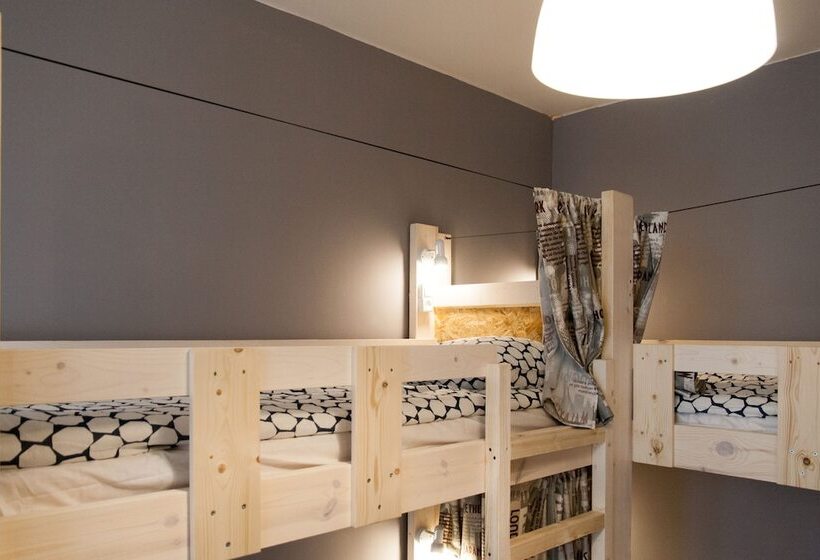 Tretyakovka   Hostel