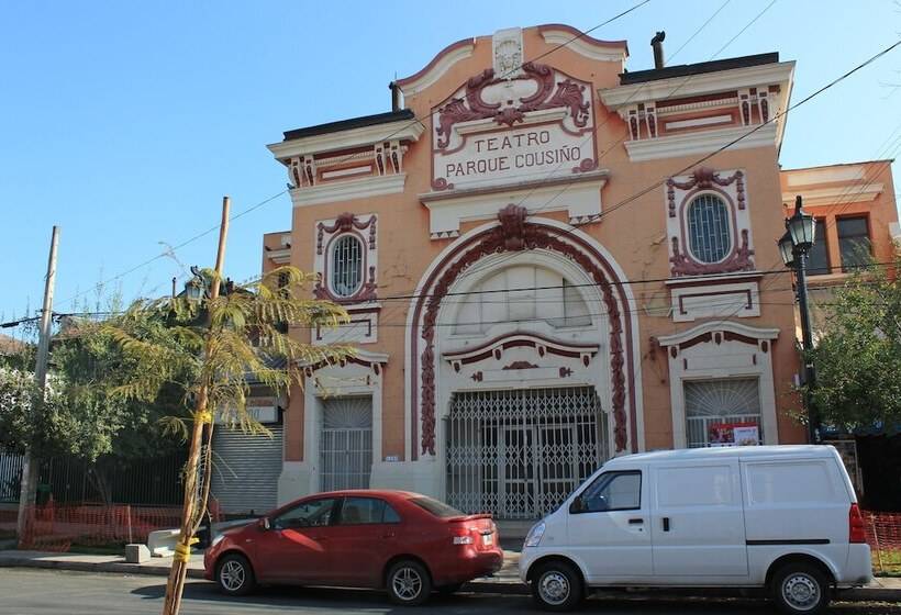 1 Hostal Galeria Adults Only Hostel