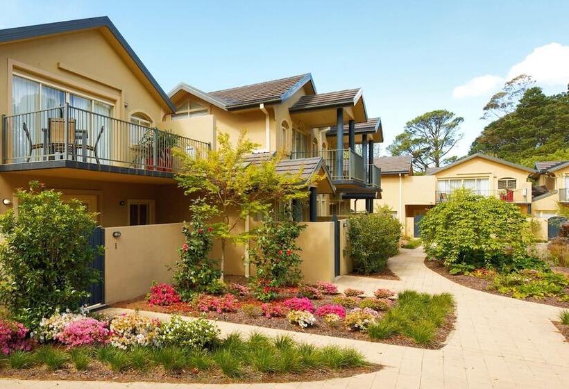 Falls Mountain Retreat