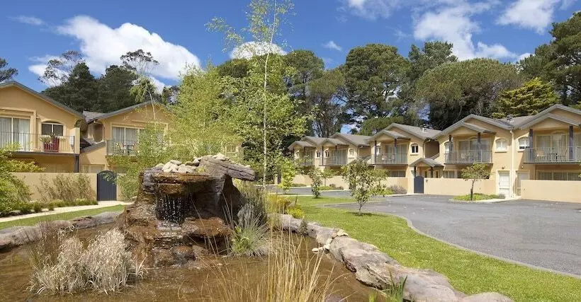 Falls Mountain Retreat