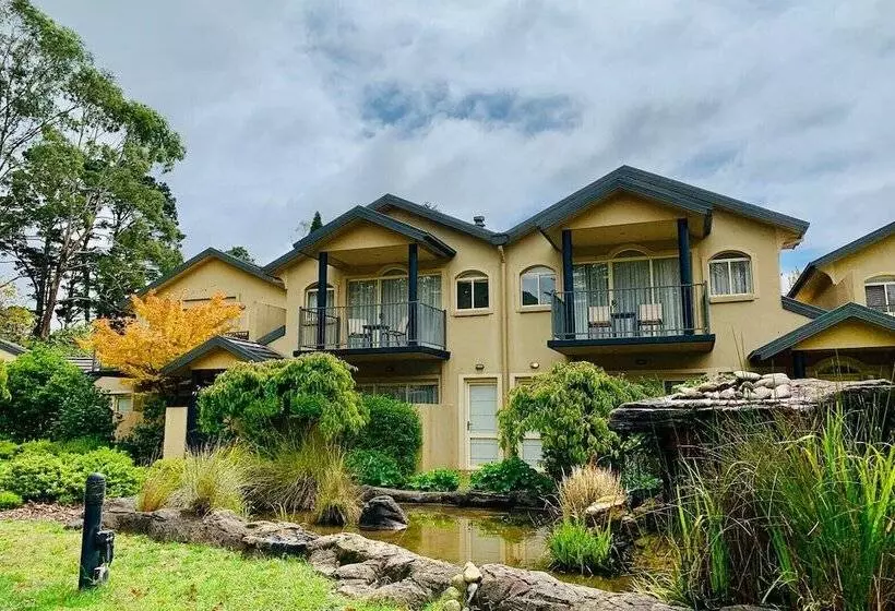 Falls Mountain Retreat