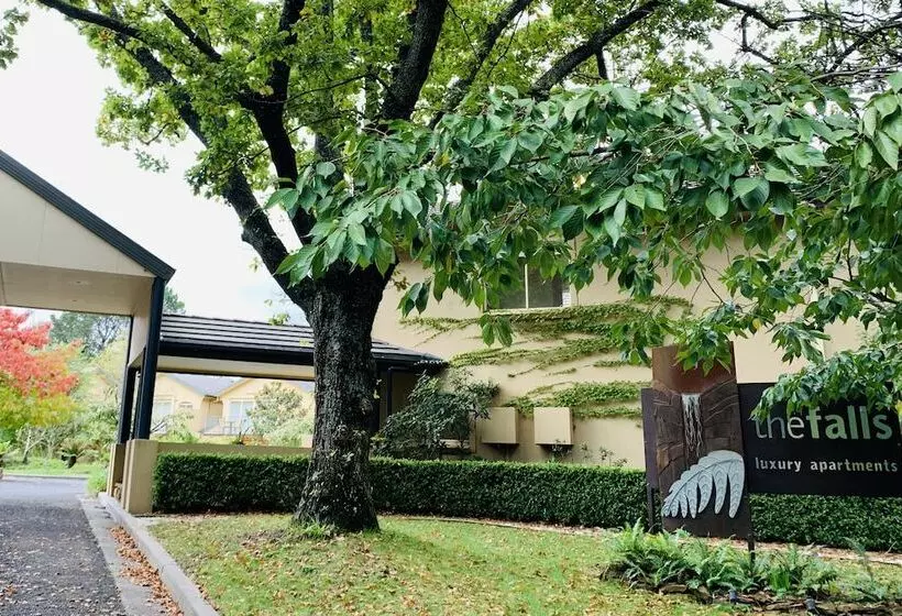 Falls Mountain Retreat