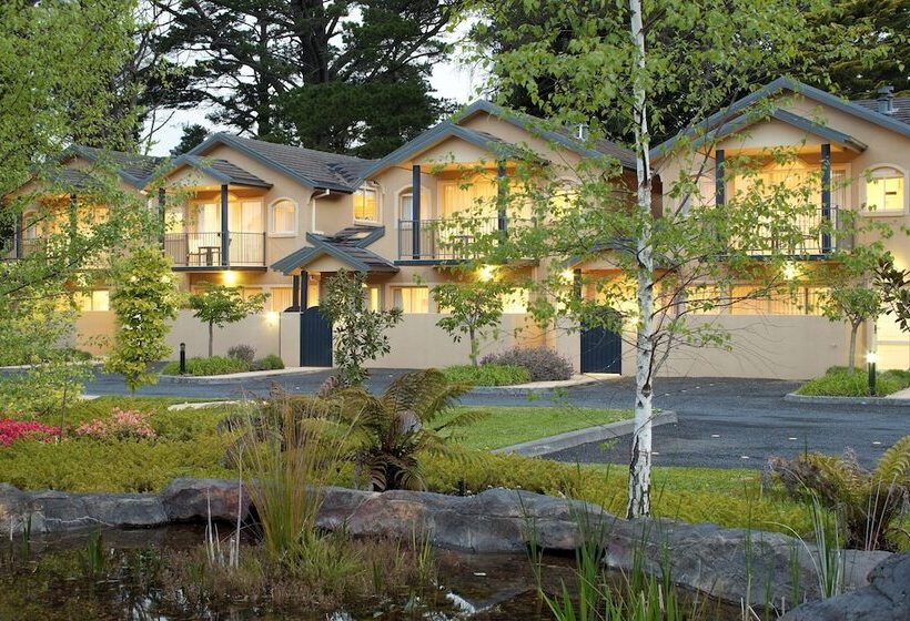 Falls Mountain Retreat