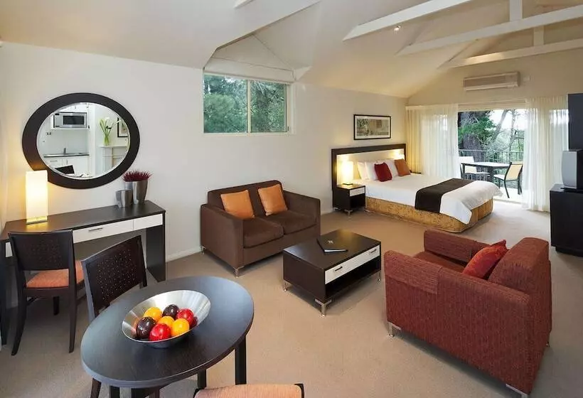 Falls Mountain Retreat