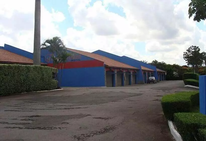 Flamboyant Motel   Adults Only