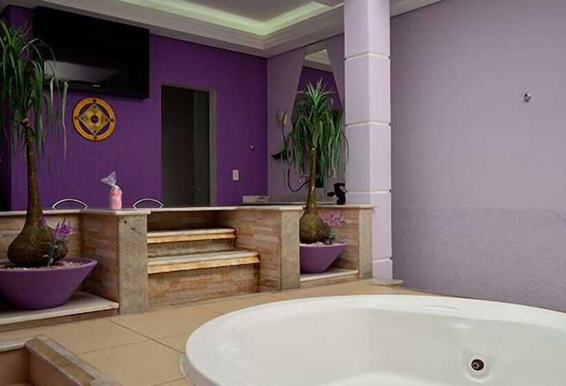 Flamboyant Motel   Adults Only