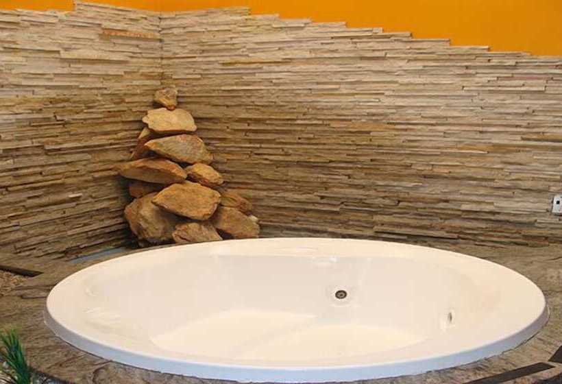 Flamboyant Motel   Adults Only