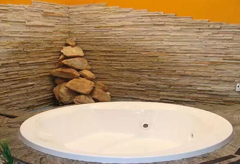 Flamboyant Motel   Adults Only