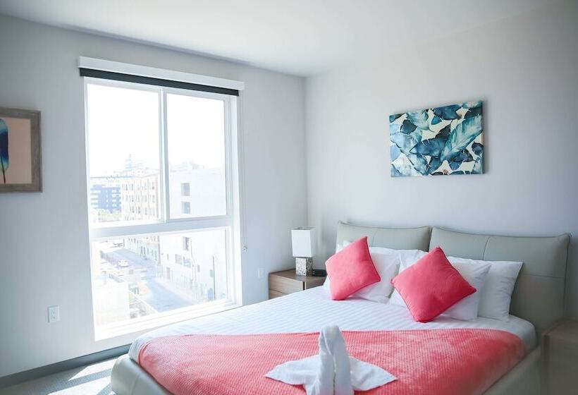 Fully Furnished Suites Near Little Tokyo