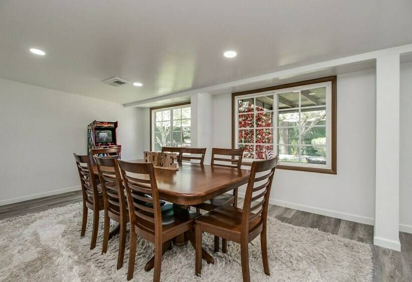 Historic District Gem W/ Modern Style & Amenities!