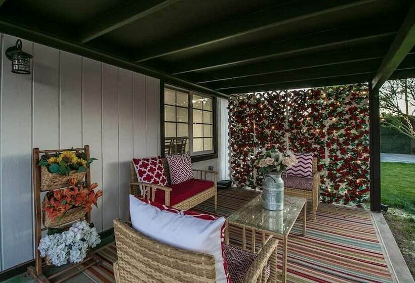 Historic District Gem W/ Modern Style & Amenities!