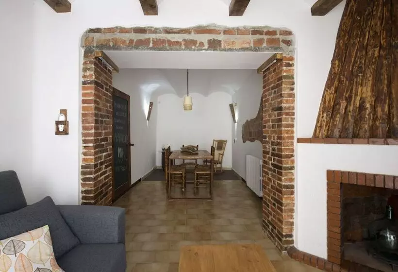 Hotelli Apartaments Mo