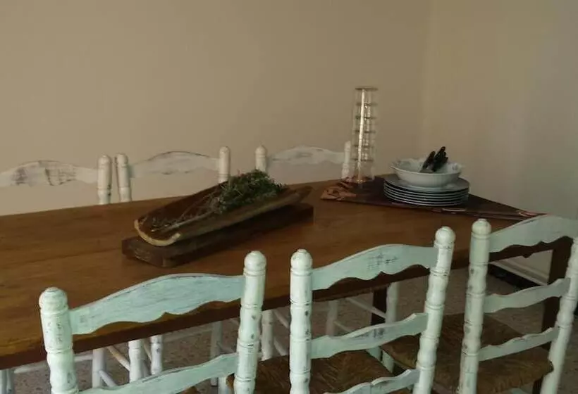 Hotelli Apartaments Mo