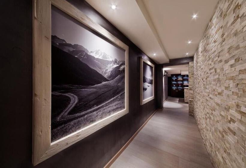 Отель La Torretta