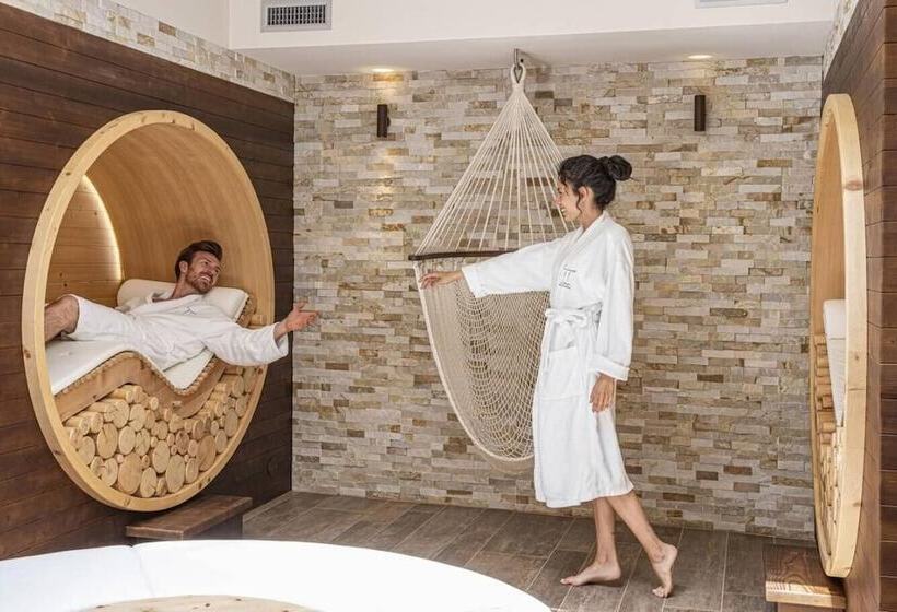 Отель La Torretta