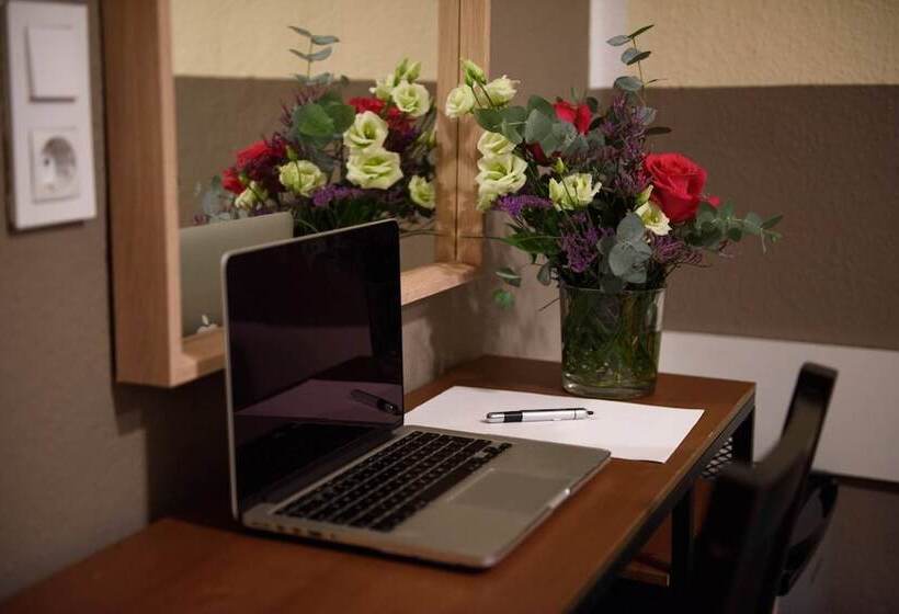 هتل Room In Berlin N11 Prenzlauer Berg New