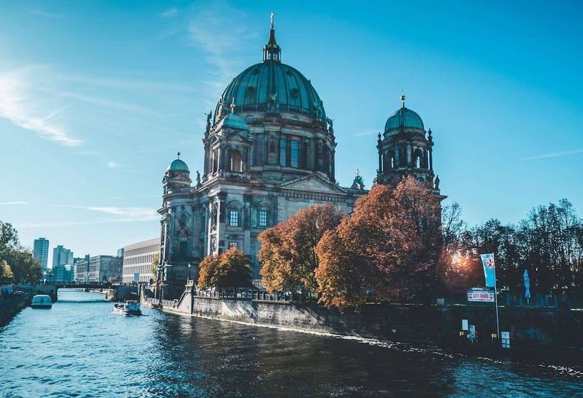 هتل Room In Berlin N11 Prenzlauer Berg New