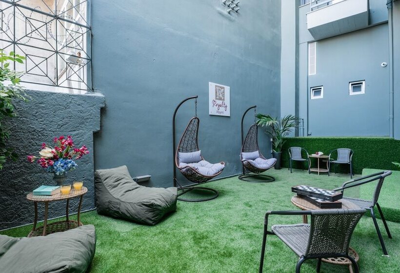 هتل Royalty Suites Psyrri