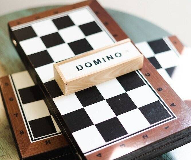 هتل Royalty Suites Psyrri