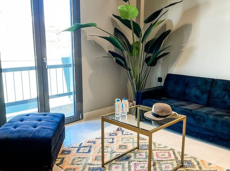 هتل Royalty Suites Psyrri