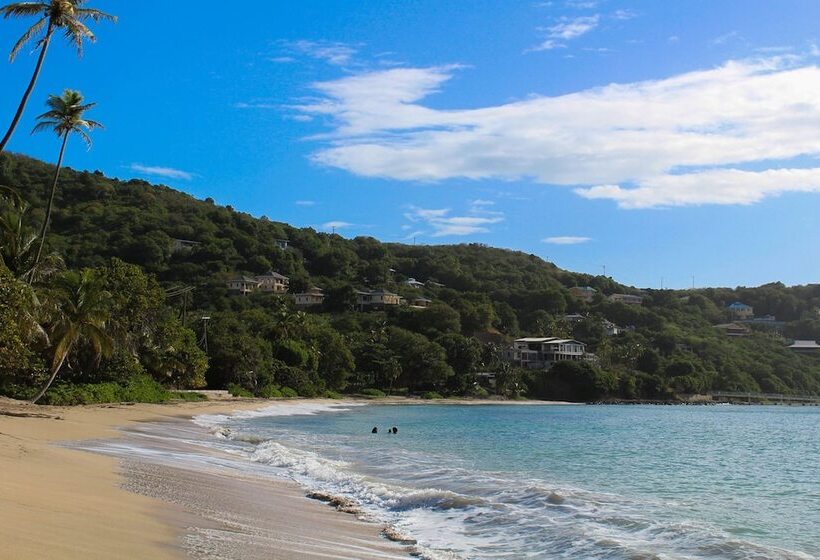 בית מלון כפרי Sugarapple Inn