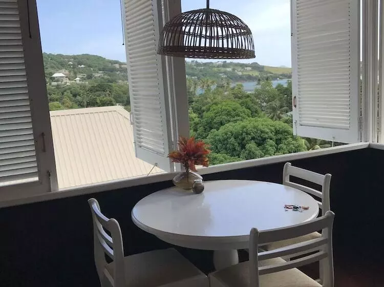 هتل Sugarapple Inn