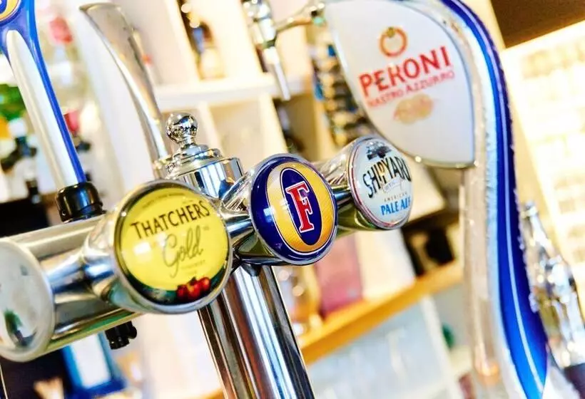 ホテル The York