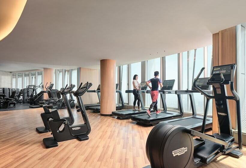 J Hotel, Shanghai Tower   Above All Else, Overlooking The Bund