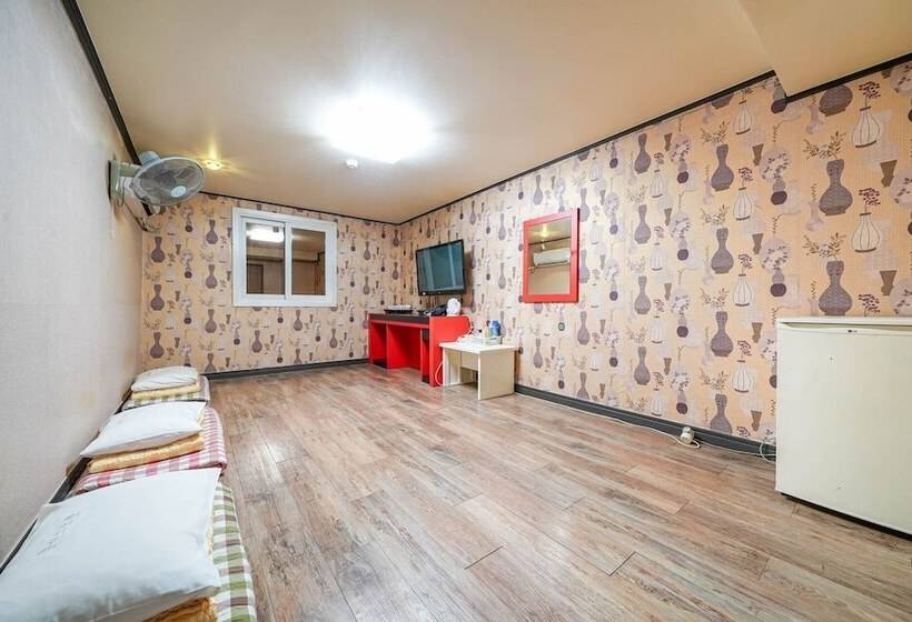 Motel Busan Jaesong-dong Hotel Lrui