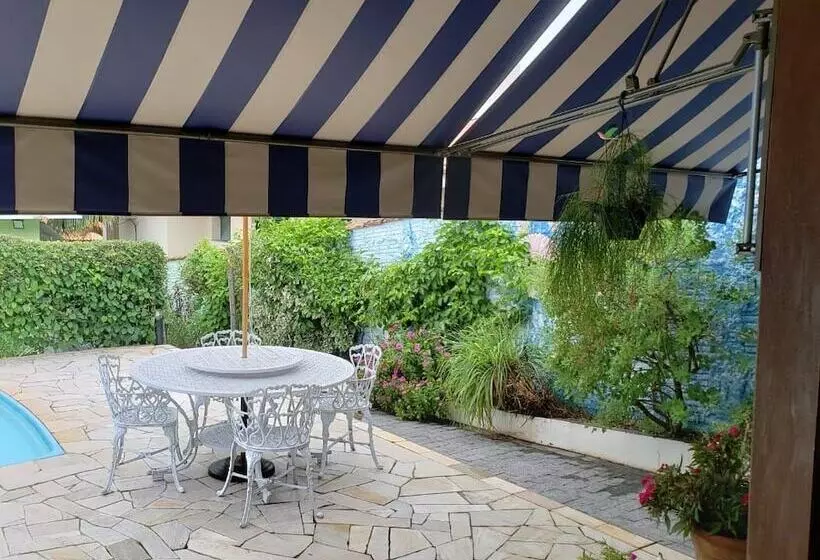 ペンション Doce Lar Residencia