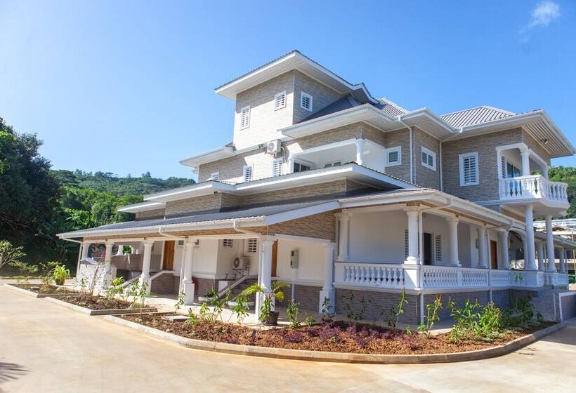 پانسیون Grann Kaz Guest House