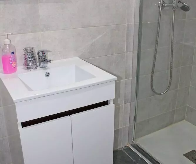 پانسیون Guest House Henrique Viii