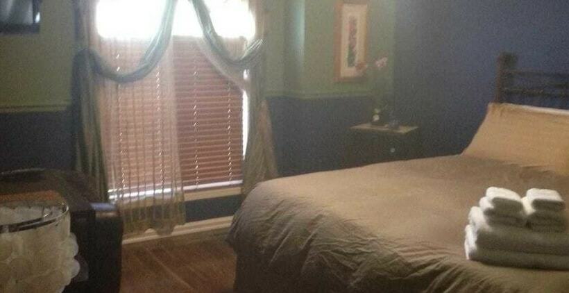 پانسیون Home Sweet Hostel