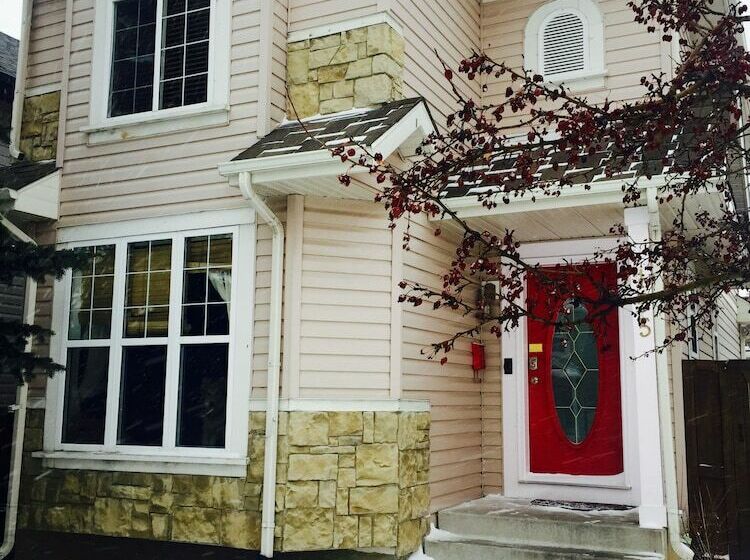 پانسیون Home Sweet Hostel