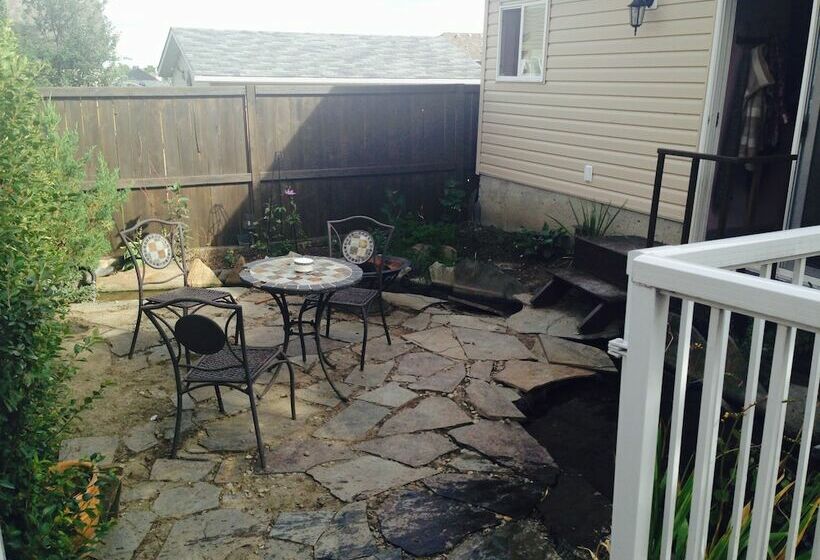 پانسیون Home Sweet Hostel