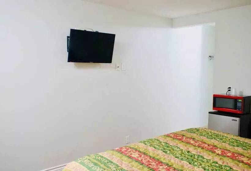 Red Carpet Motel By Ontario